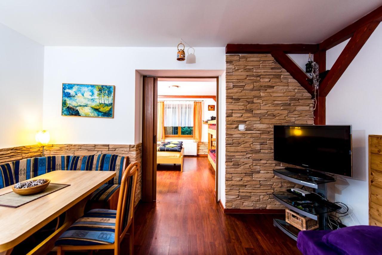 Apartmány Domino Zelezna Ruda Exterior foto